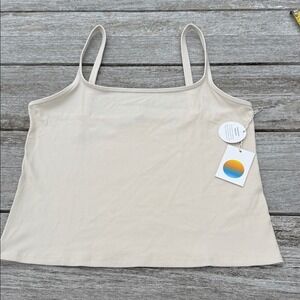 VUORI POSE‎ CAMI MILKWEED NWT size LARGE